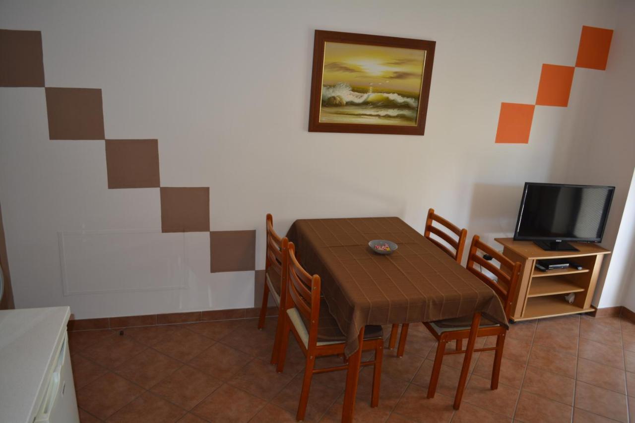 Apartments Denis & Lucija Rovinj Exterior photo
